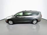 Used 2022 Chrysler Pacifica Touring-L image 4