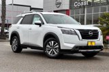 New 2025 Nissan Pathfinder SL image 2
