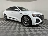 Used 2024 Audi Q8 e-tron Prestige w/ Prestige Package image 6