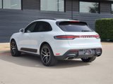 Certified 2024 Porsche Macan image 3