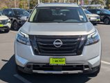 New 2025 Nissan Pathfinder SL w/ SL Premium Package image 2