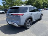 New 2025 Nissan Pathfinder Platinum image 5