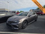 Used 2022 Toyota Camry SE image 3