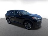 Used 2024 Nissan Rogue SV image 2