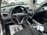 Used 2016 Hyundai Veloster image 4