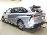 Certified 2021 Toyota Sienna LE image 5