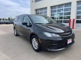 Used 2023 Chrysler Voyager LX image 2