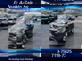 Used 2018 Chrysler Pacifica Touring-L w/ Tire & Wheel Group image 3