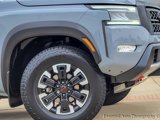 Used 2022 Nissan Frontier PRO-4X image 3