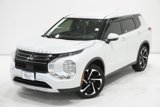 Used 2022 Mitsubishi Outlander SE image 2