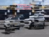 New 2026 Chevrolet Traverse High Country image 2