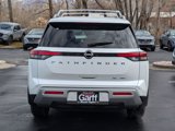 New 2025 Nissan Pathfinder SL image 5