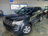 Used 2017 Ford Explorer XLT image 2