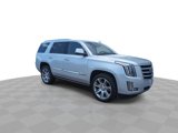 Used 2016 Cadillac Escalade Premium image 2