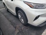 New 2025 Toyota Highlander Platinum image 4