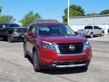 New 2025 Nissan Pathfinder SL image 3