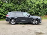 Used 2022 Toyota Highlander XLE image 4