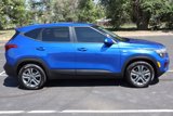 Used 2021 Kia Seltos LX image 3