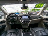 Used 2023 Chrysler Pacifica Touring-L image 2