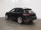 Certified 2025 Porsche Macan image 3