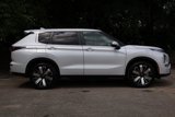 New 2025 Mitsubishi Outlander SE image 4