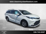 New 2025 Toyota Sienna XLE image 3