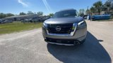 New 2025 Nissan Pathfinder SL image 3