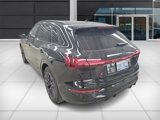 Used 2024 Audi Q8 e-tron Prestige w/ Prestige Package image 4