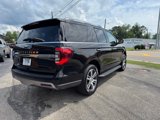 Used 2023 Ford Expedition Limited image 6
