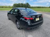 Used 2023 Nissan Versa SV image 3
