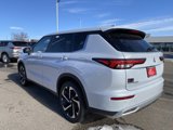 New 2025 Mitsubishi Outlander 4WD Plug-In Hybrid image 3