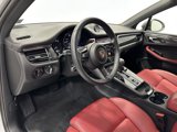 Used 2025 Porsche Macan Turbo image 4
