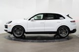 Used 2024 Porsche Cayenne image 4