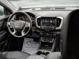 Used 2024 GMC Terrain SLT image 2