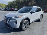 New 2025 Nissan Rogue Platinum image 3