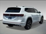 Certified 2025 Volkswagen Atlas SEL Premium R-Line image 4