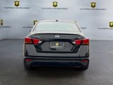 Used 2024 Nissan Altima 2.5 SV image 4