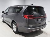 Used 2023 Chrysler Pacifica Touring-L image 4