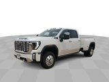 New 2025 GMC Sierra 3500 Denali w/ Denali Reserve Package image 4