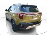 Certified 2024 Kia Seltos SX w/ SX Sunroof Package image 2