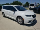 New 2025 Chrysler Pacifica Select image 5