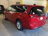 New 2025 Chrysler Pacifica Select image 5
