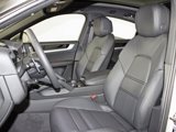 Used 2025 Porsche Cayenne Coupe image 5