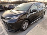 Used 2023 Toyota Sienna LE image 3