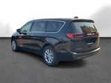 New 2025 Chrysler Pacifica Select image 3