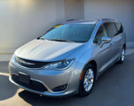Used 2020 Chrysler Pacifica Touring-L w/ Tire & Wheel Group image 4