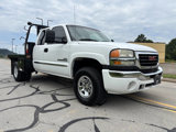 Used 2006 GMC Sierra 2500 SLE w/ Heavy-Duty Power Package image 2