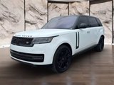 Used 2023 Land Rover Range Rover Long Wheelbase Autobiography image 4