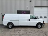 Used 2017 Chevrolet Express 3500 Extended image 2