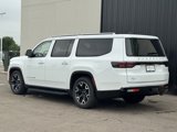 Used 2025 Jeep Wagoneer L Series III image 3